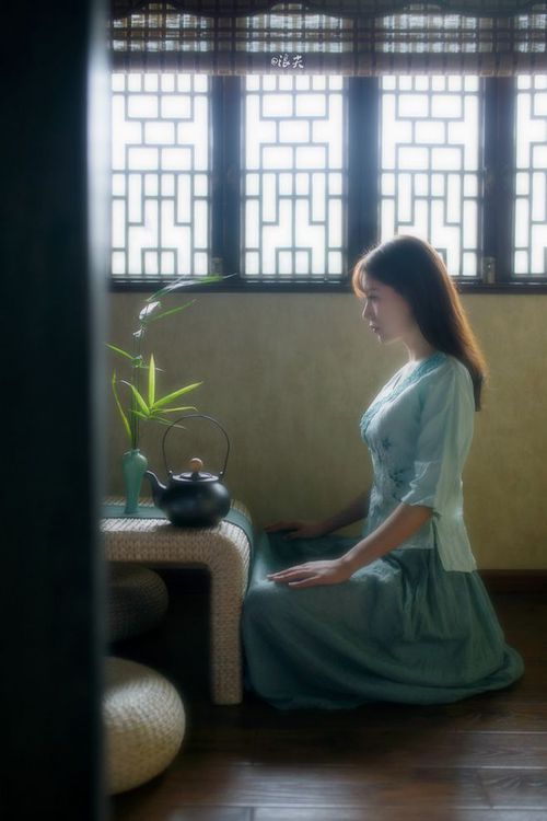 蝶泳项目突尼斯选手发挥稳定，蝶泳比赛2020