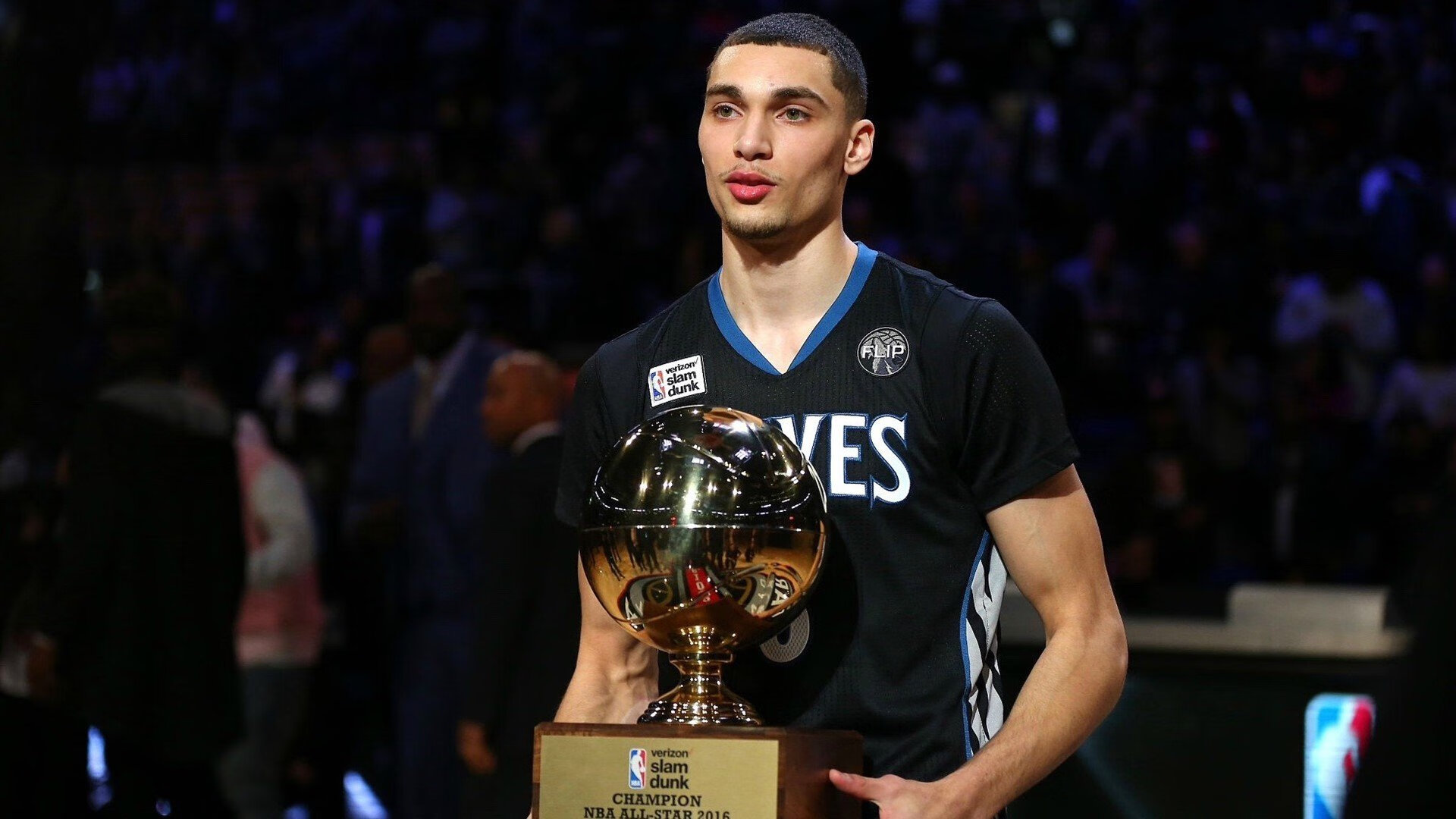 开云官网在线-OG·阿努诺比在NBA常规赛中贡献稳定，猛龙阿努诺比